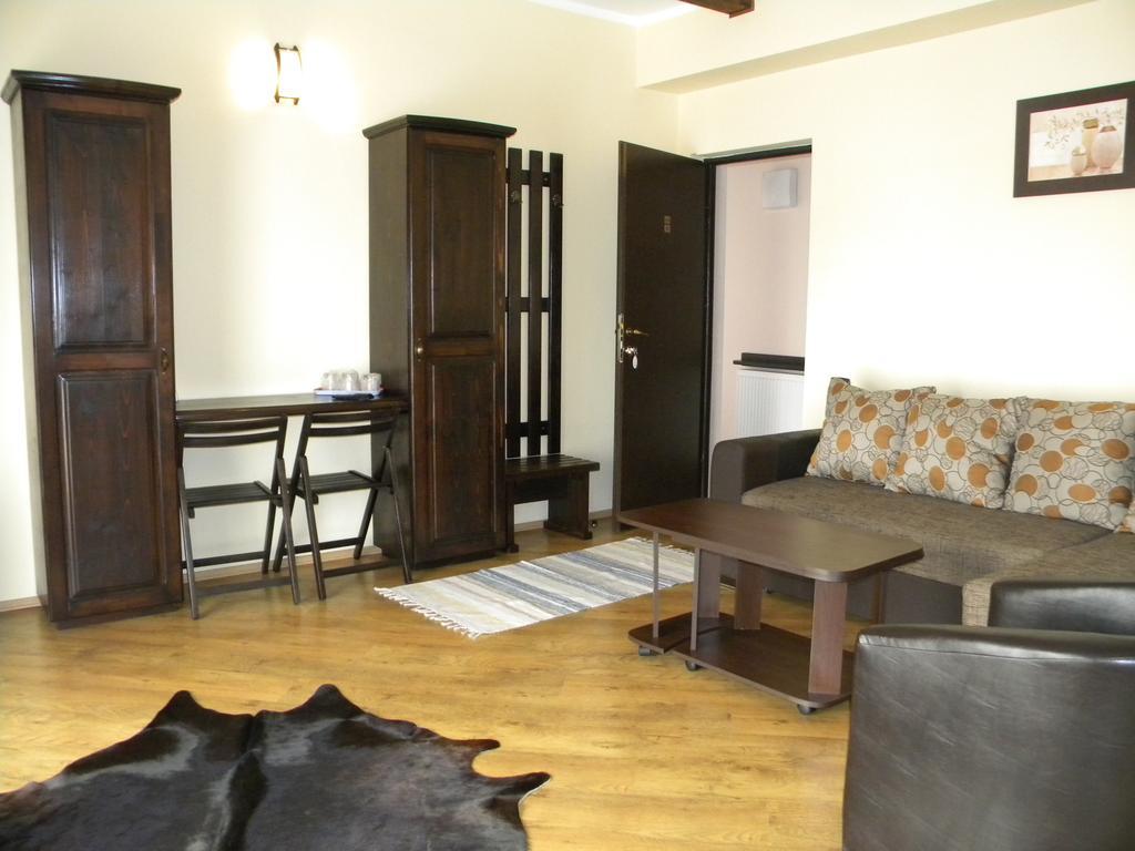 Pensiunea Mason'S Risnov Room photo